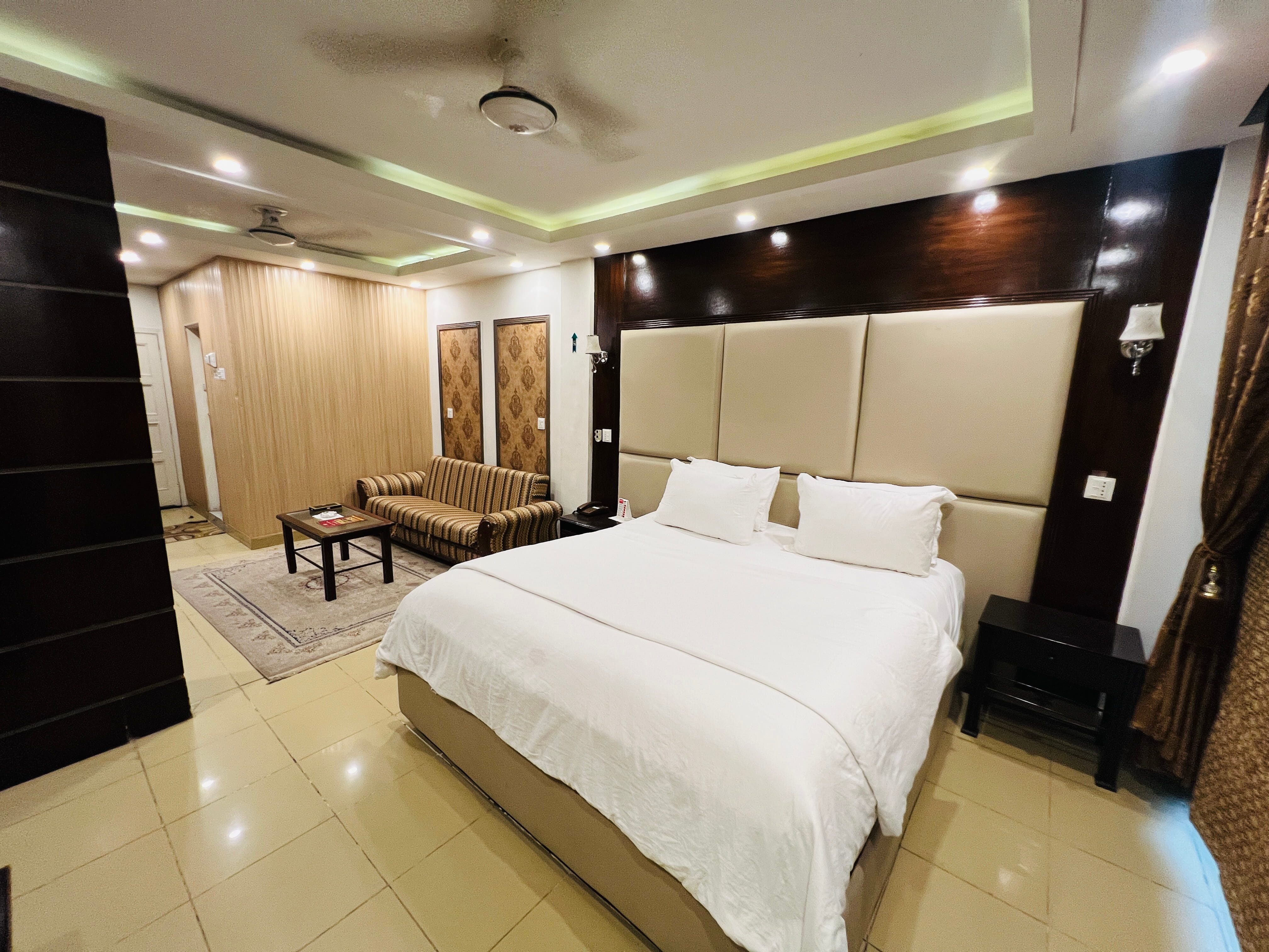Executive Master Room