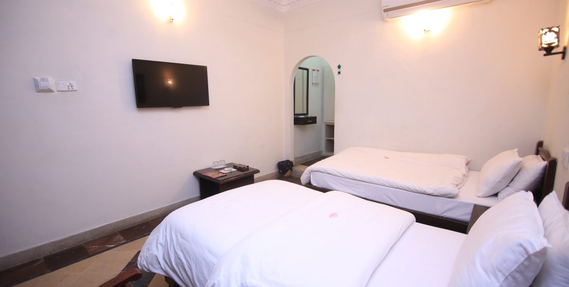 Deluxe Double Bed amin hotel